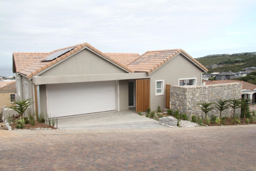 4 Bedroom Property for Sale in Whale Rock Heights Western Cape